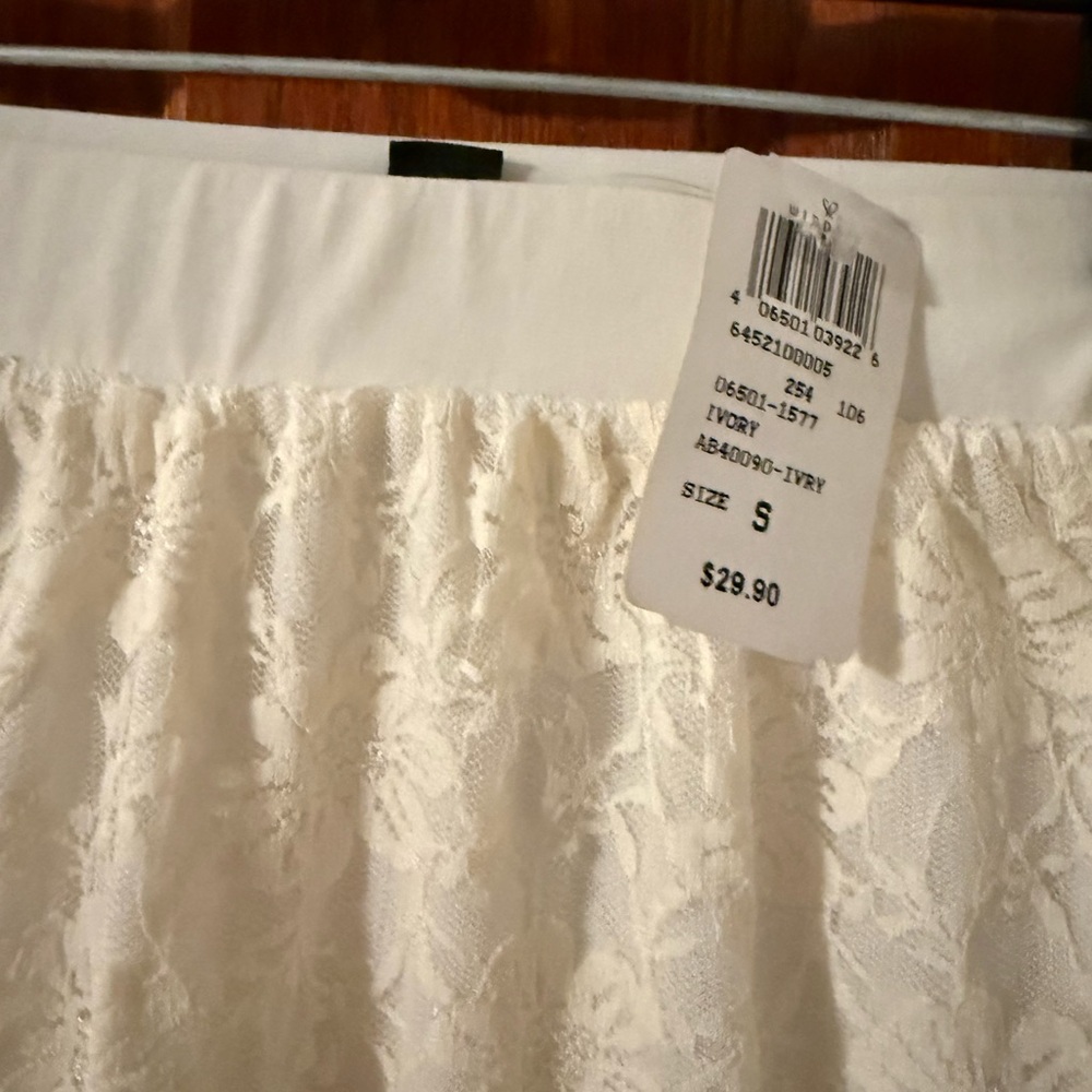 Small Maxi Skirt - Picture 3 of 3